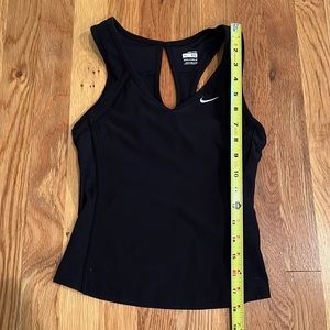 Nike active top with built in bra